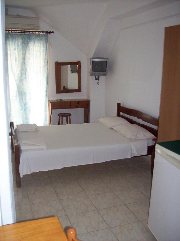 Petros Studios Poros  Rom bilde