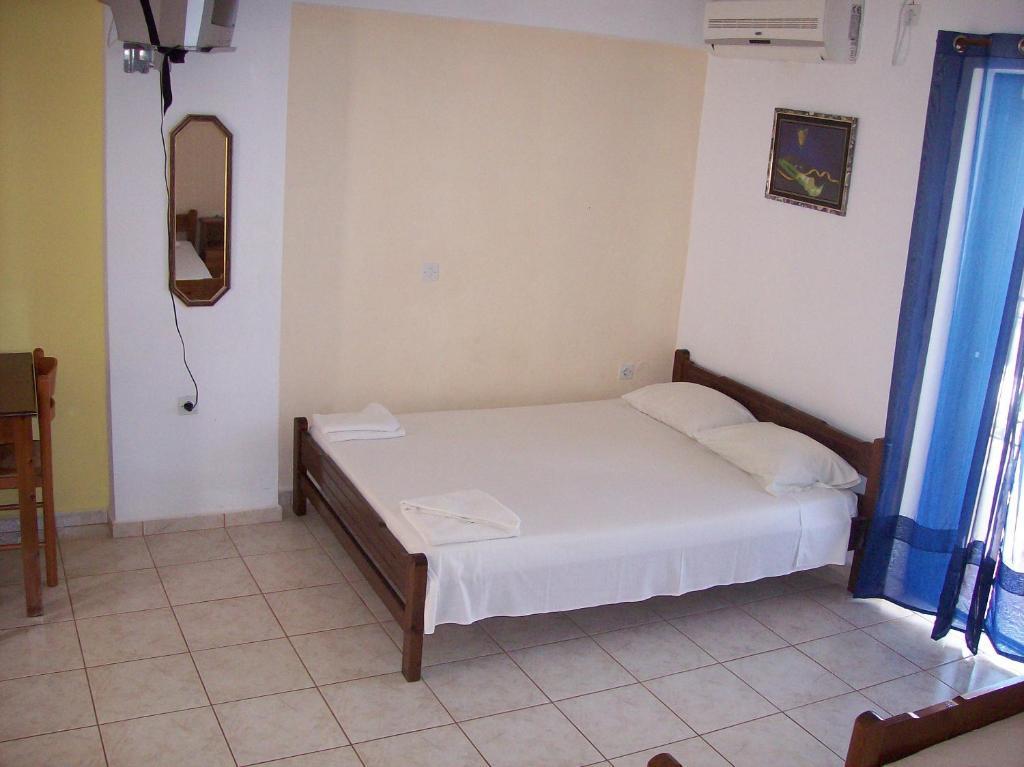 Petros Studios Poros  Rom bilde