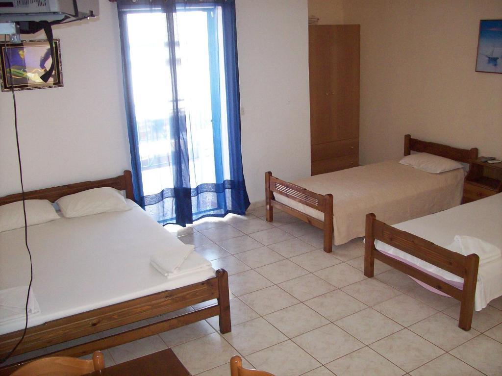Petros Studios Poros  Rom bilde