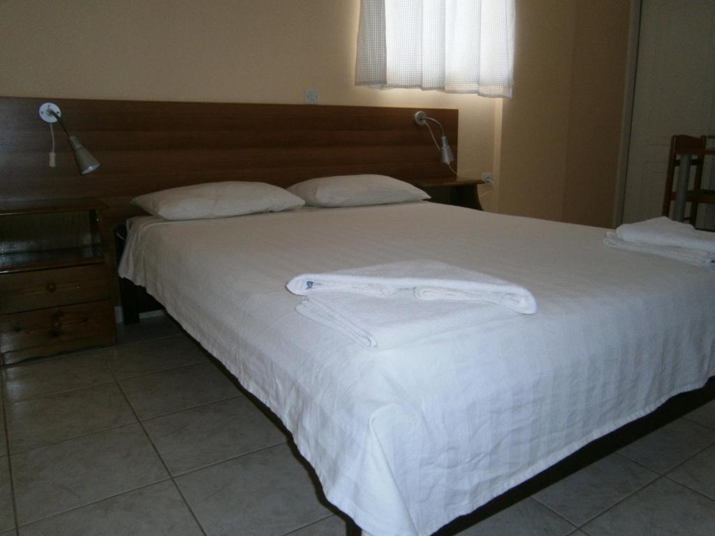 Petros Studios Poros  Rom bilde